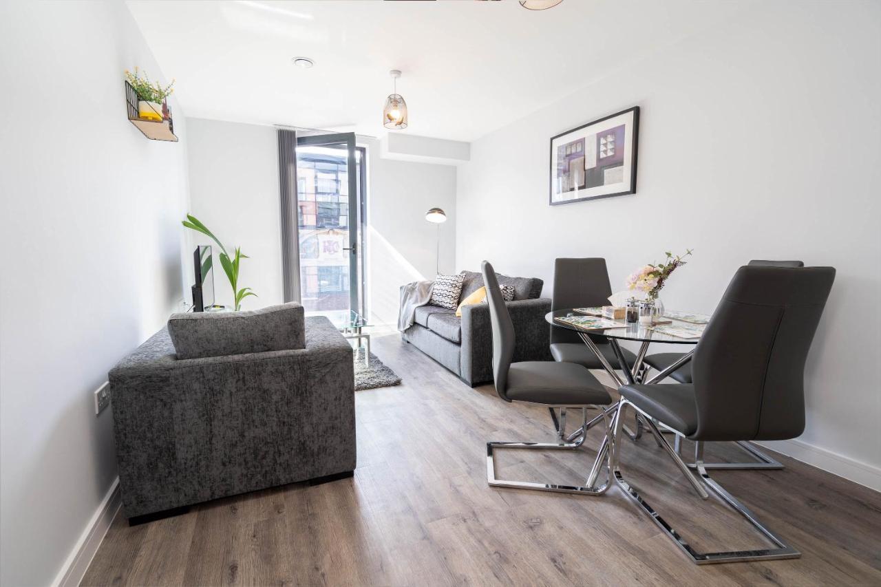 New Build - 2 Bed Snug Modern Apartment - Juliet Balcony - Roof Top Terrace - Digbeth, Birmingham City Centre - Free Netflix & Smart Tv Exterior foto
